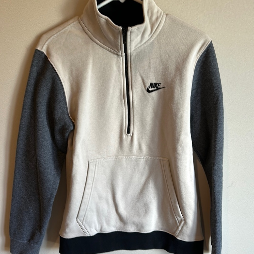Nike Pullover - image 1